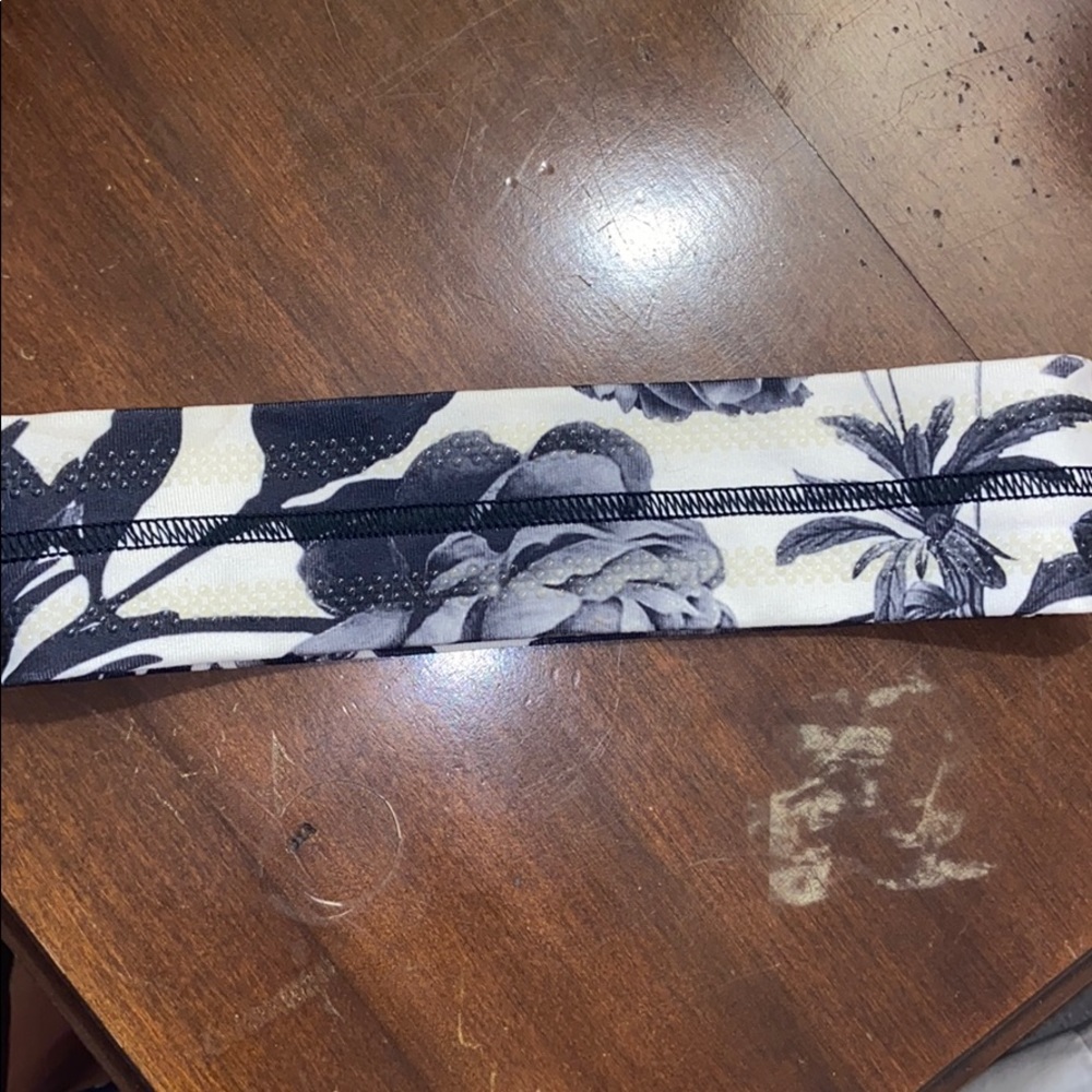 Lululemon Headband - Picture 4 of 5